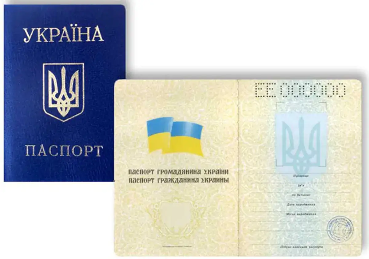 Ukraiński paszport z pieczęcią, dokumenty do zakupu nieruchomości